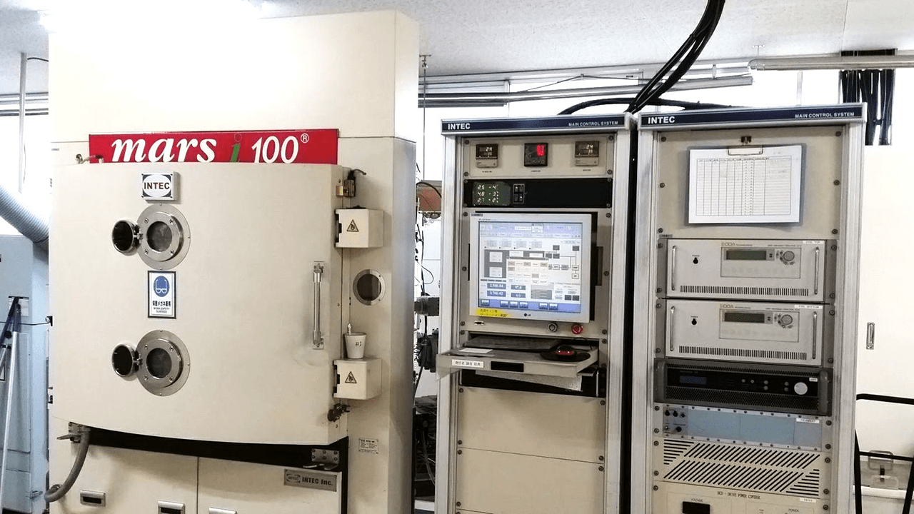 イオンプレーティング装置