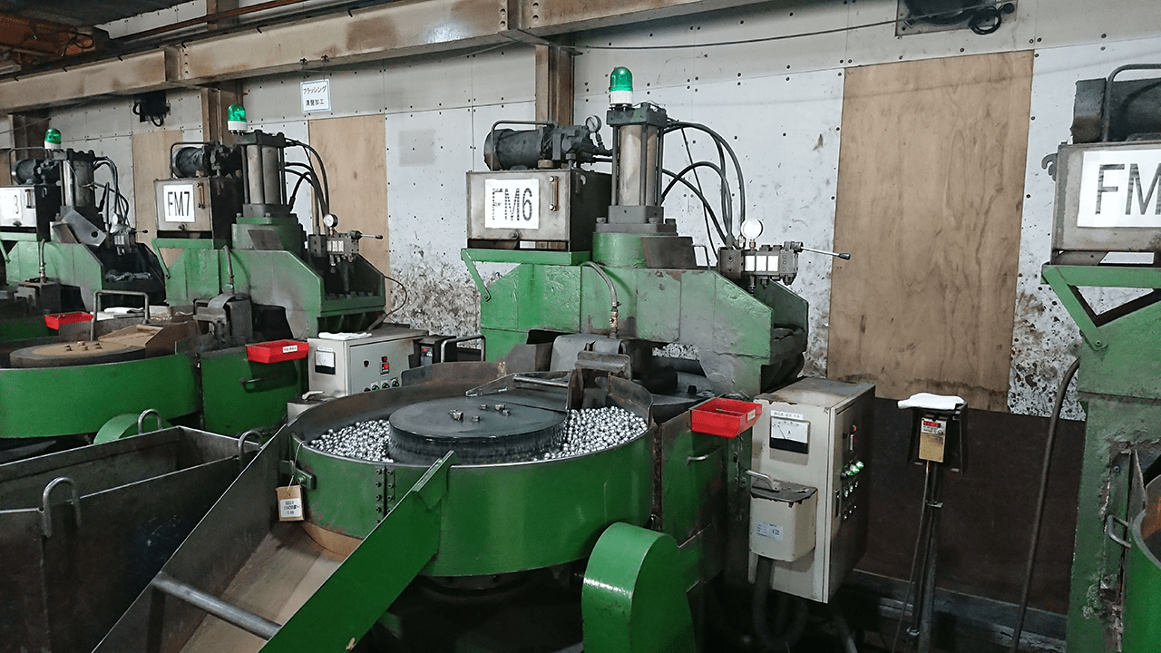 鋼球研削用フラッシング盤